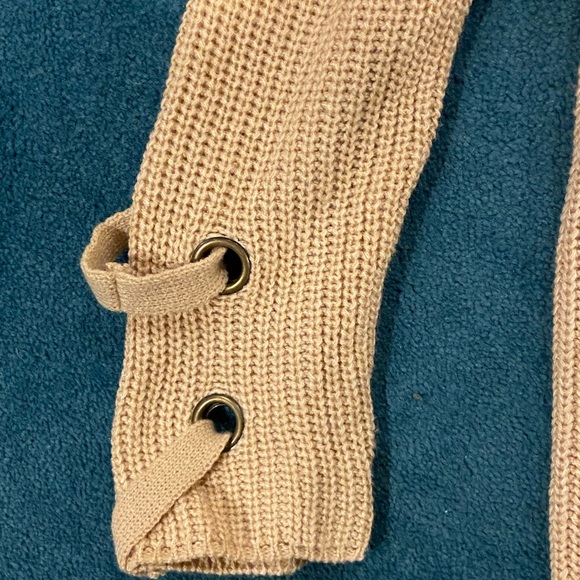 Mystique Boutique Sweater - Picture 3 of 6